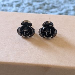 Black Metal Rose Stud Earrings